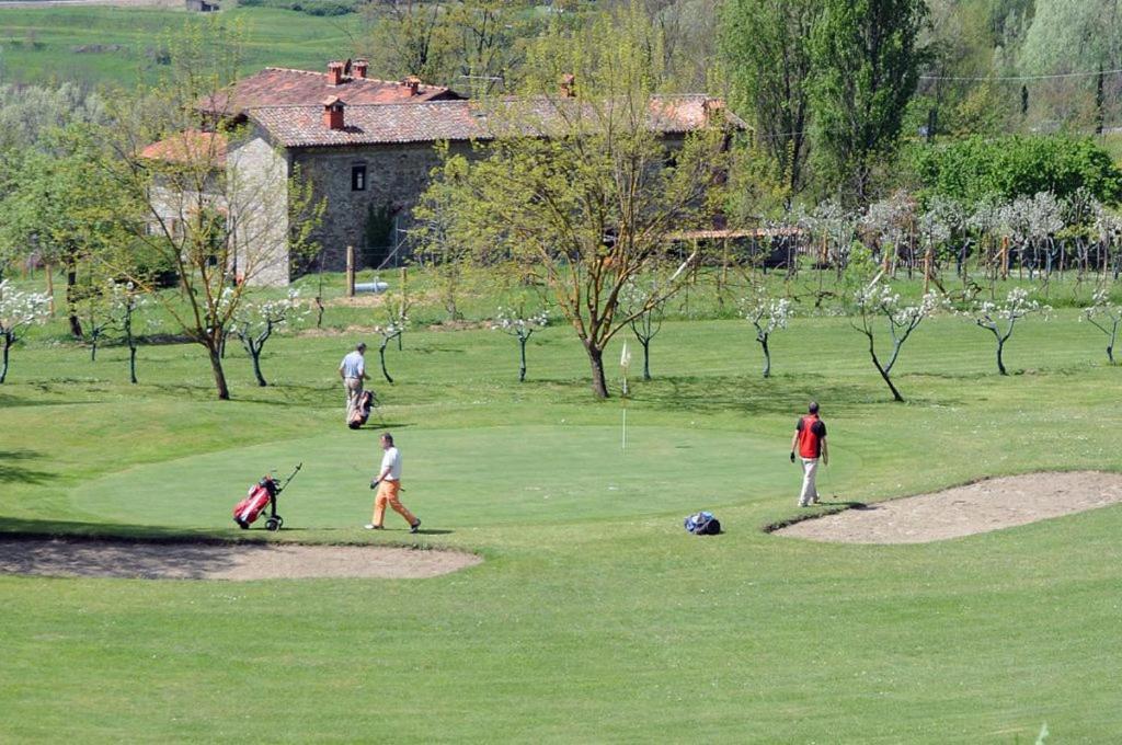 Casello Orecchiella San Romano Esterno foto