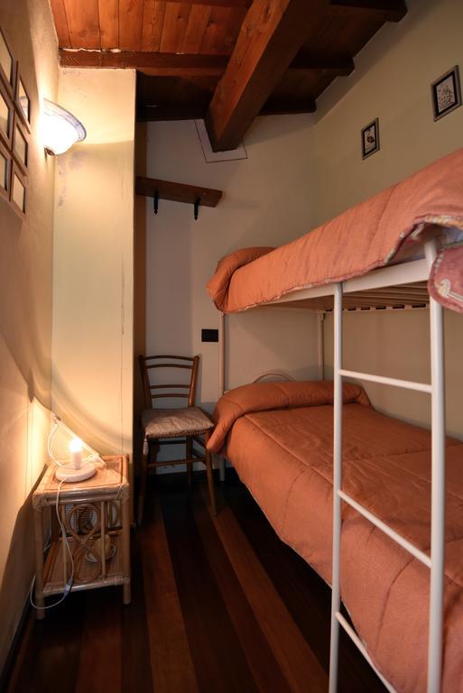 Casello Orecchiella San Romano Esterno foto