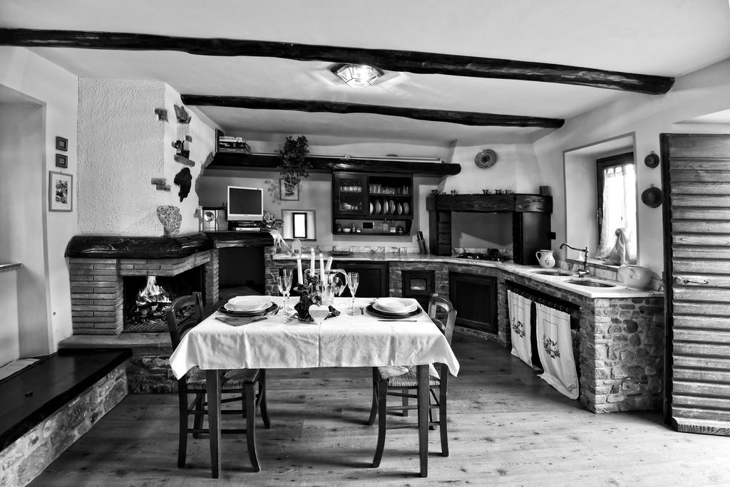 Casello Orecchiella San Romano Esterno foto