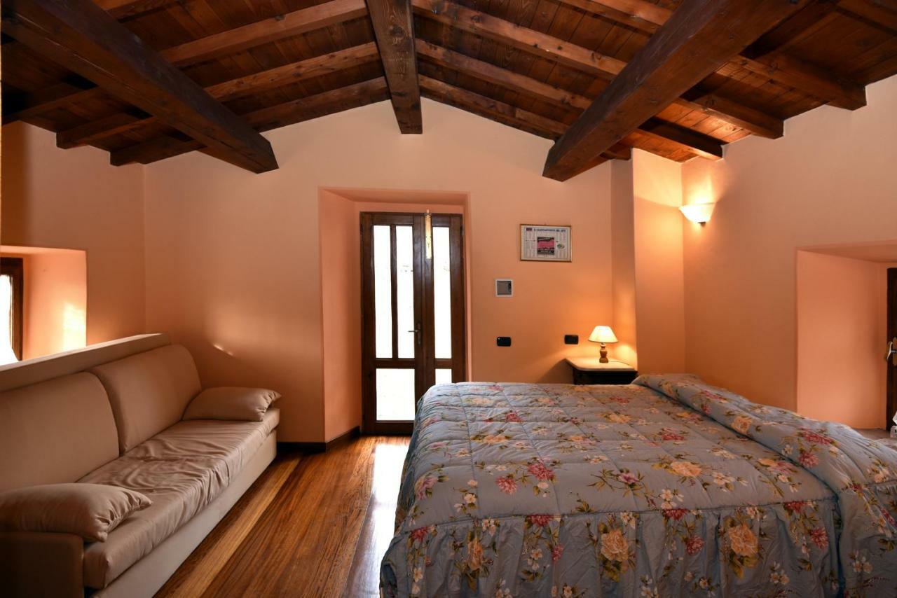 Casello Orecchiella San Romano Esterno foto